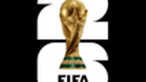 “国际米兰球探聚焦萨格勒布迪纳摩中场球员巴图里纳表现”